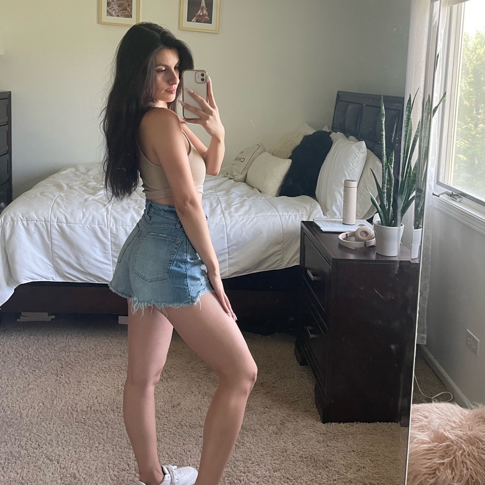 Abercrombie medium wash shorts